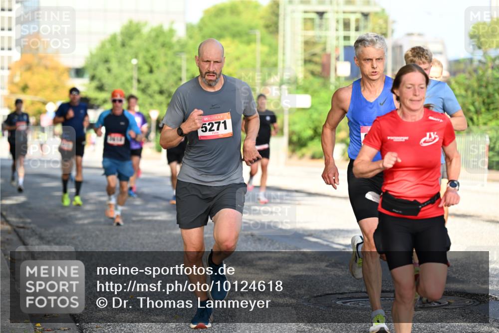 06.09.2026 - CURREX Alsterlauf Dr. Thomas Lammeyer http://msf.ph/oto/10124618 06.09.2026 09:41:54 Laufen 5271 meine-sportfotos.de