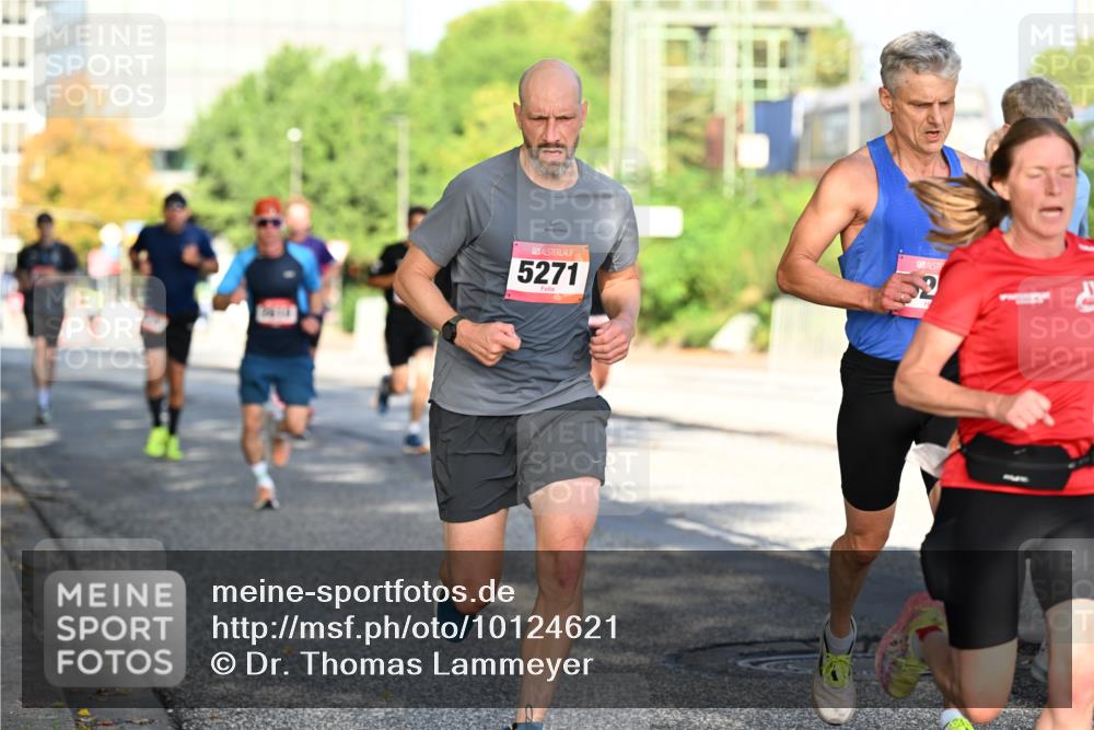 06.09.2026 - CURREX Alsterlauf Dr. Thomas Lammeyer http://msf.ph/oto/10124621 06.09.2026 09:41:55 Laufen 5271, 2 meine-sportfotos.de