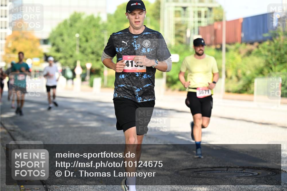 06.09.2026 - CURREX Alsterlauf Dr. Thomas Lammeyer http://msf.ph/oto/10124675 06.09.2026 09:42:01 Laufen 4133, 3671 meine-sportfotos.de