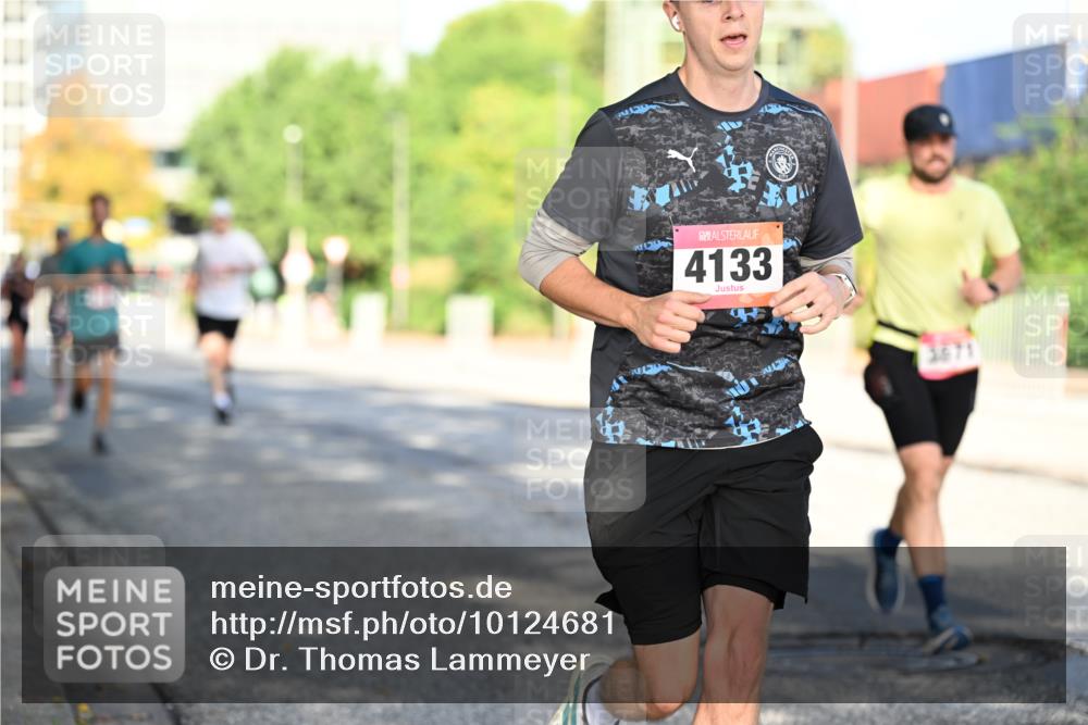 06.09.2026 - CURREX Alsterlauf Dr. Thomas Lammeyer http://msf.ph/oto/10124681 06.09.2026 09:42:01 Laufen 4133 meine-sportfotos.de