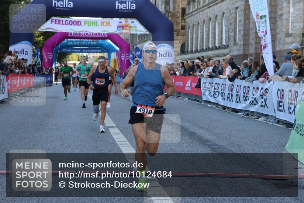 06.09.2026 - CURREX Alsterlauf Strokosch-Dieckow http://msf.ph/oto/10124684 06.09.2026 09:43:46 Ziel 2166, 2245, 2398, 2760, 3197, 3646, 3715, 4910, 5348, 5680, 5873, 5874, 6371, 8036 meine-sportfotos.de
