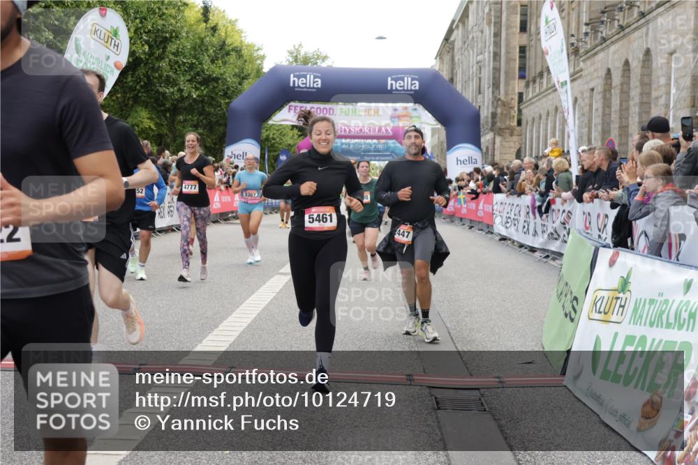 06.09.2026 - CURREX Alsterlauf Yannick Fuchs http://msf.ph/oto/10124719 06.09.2026 10:03:31 Ziel 2280, 2447, 2740, 2741, 2820, 3227, 3252, 3367, 3625, 4777, 5087, 5330, 5360, 5408, 5461, 5651, 6290, 6292, 6344, 8022, 8279 meine-sportfotos.de