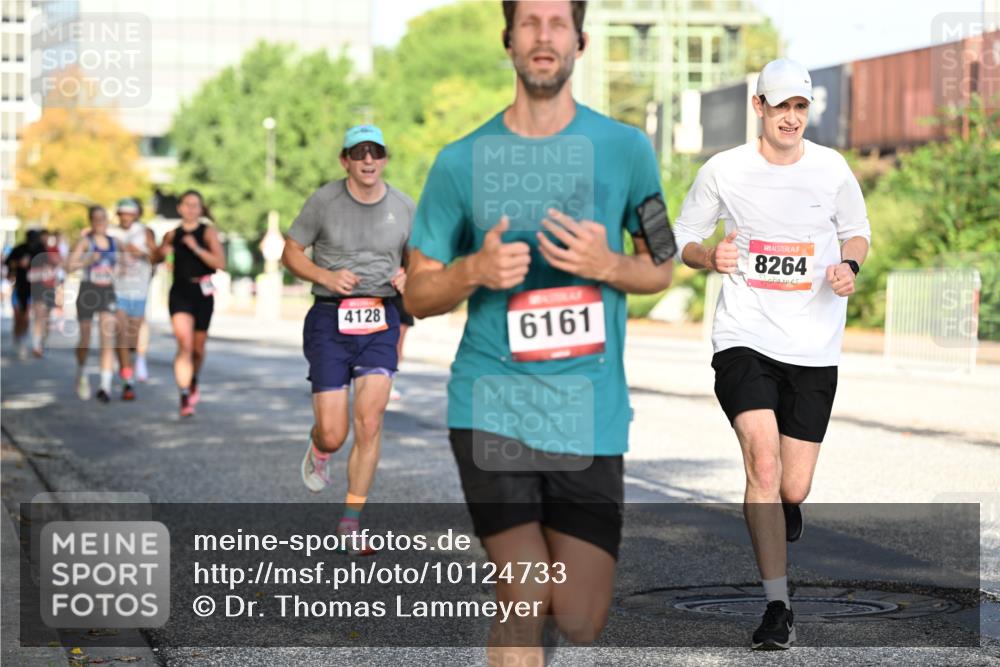 06.09.2026 - CURREX Alsterlauf Dr. Thomas Lammeyer http://msf.ph/oto/10124733 06.09.2026 09:42:06 Laufen 4128, 6161, 8264 meine-sportfotos.de