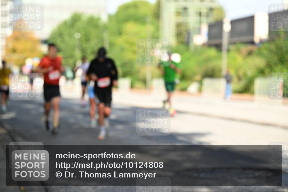 06.09.2026 - CURREX Alsterlauf Dr. Thomas Lammeyer http://msf.ph/oto/10124808 06.09.2026 09:42:14 Laufen  meine-sportfotos.de