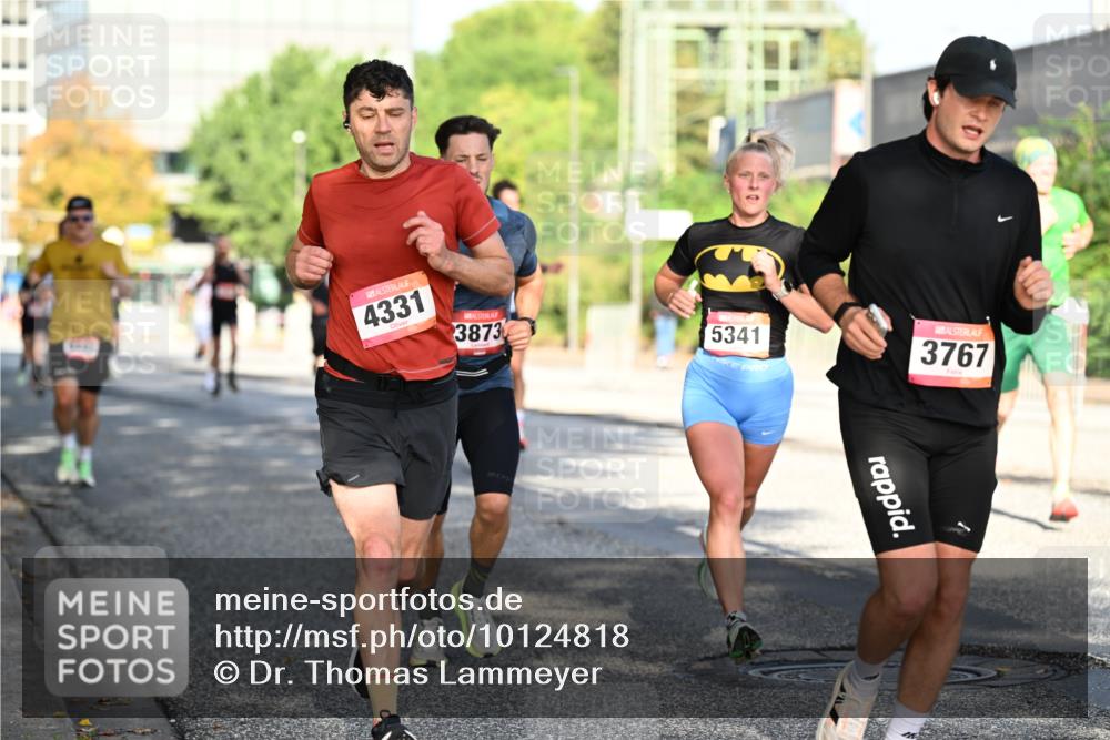 06.09.2026 - CURREX Alsterlauf Dr. Thomas Lammeyer http://msf.ph/oto/10124818 06.09.2026 09:42:17 Laufen 4331, 3873, 5341, 3767 meine-sportfotos.de