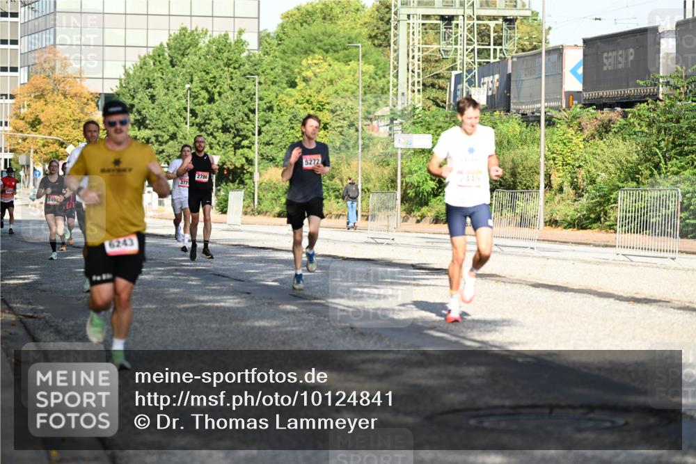 06.09.2026 - CURREX Alsterlauf Dr. Thomas Lammeyer http://msf.ph/oto/10124841 06.09.2026 09:42:19 Laufen 2498, 6243, 377, 2786, 5272, 449 meine-sportfotos.de