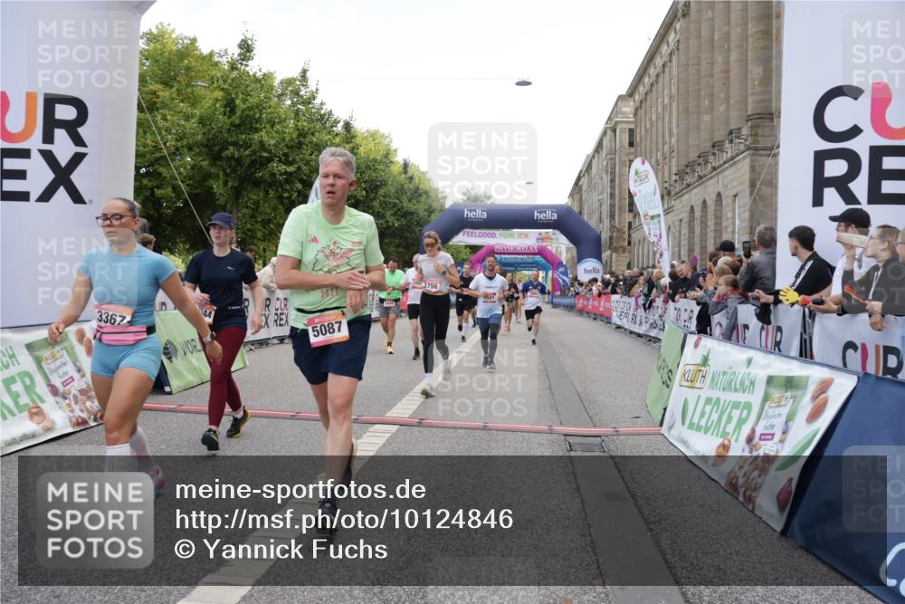 06.09.2026 - CURREX Alsterlauf Yannick Fuchs http://msf.ph/oto/10124846 06.09.2026 10:03:36 Ziel 2447, 2448, 2501, 2629, 2630, 2820, 2869, 3227, 3252, 3367, 3756, 4777, 5087, 5360, 5408, 5461, 5737, 6290, 6292, 6344, 8022, 8263, 8279, 8315, 8323 meine-sportfotos.de