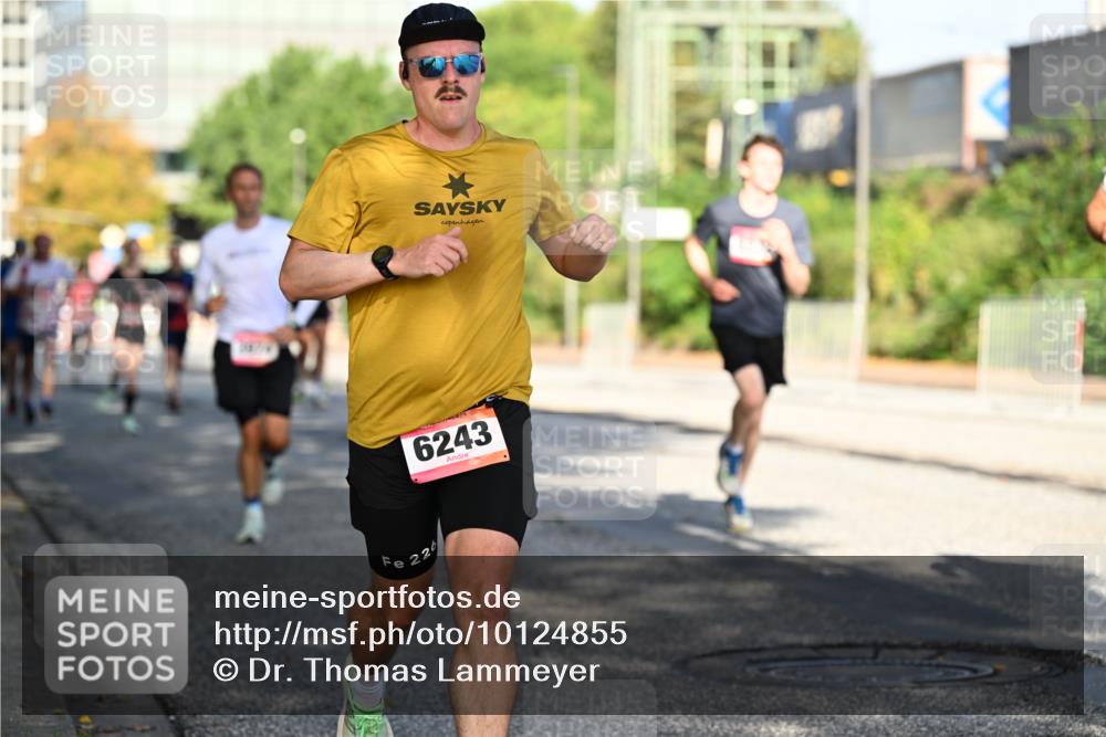 06.09.2026 - CURREX Alsterlauf Dr. Thomas Lammeyer http://msf.ph/oto/10124855 06.09.2026 09:42:21 Laufen 226, 6243 meine-sportfotos.de