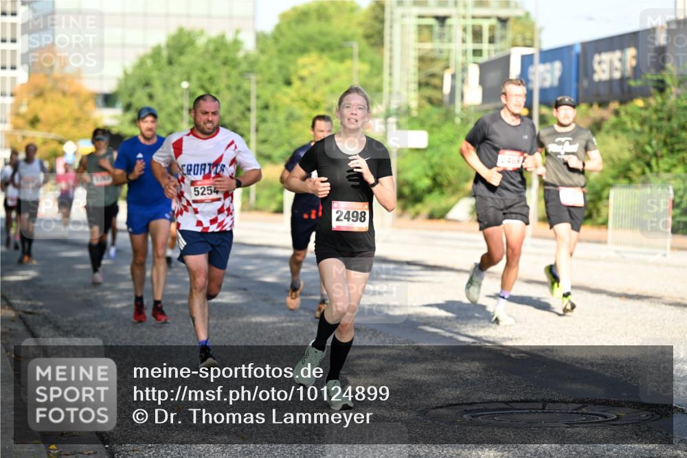 06.09.2026 - CURREX Alsterlauf Dr. Thomas Lammeyer http://msf.ph/oto/10124899 06.09.2026 09:42:26 Laufen 5254, 2498, 489 meine-sportfotos.de
