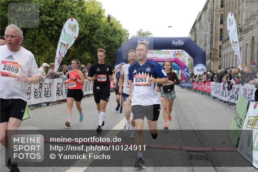 06.09.2026 - CURREX Alsterlauf Yannick Fuchs http://msf.ph/oto/10124911 06.09.2026 10:03:39 Ziel 2429, 2447, 2448, 2501, 2629, 2630, 2869, 3227, 3252, 3367, 3756, 4777, 5087, 5408, 5737, 6290, 6292, 6344, 8203, 8263, 8315, 8323 meine-sportfotos.de