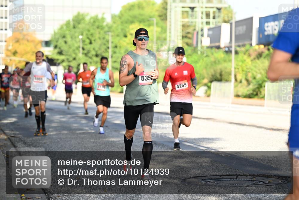 06.09.2026 - CURREX Alsterlauf Dr. Thomas Lammeyer http://msf.ph/oto/10124939 06.09.2026 09:42:29 Laufen 535, 4255 meine-sportfotos.de