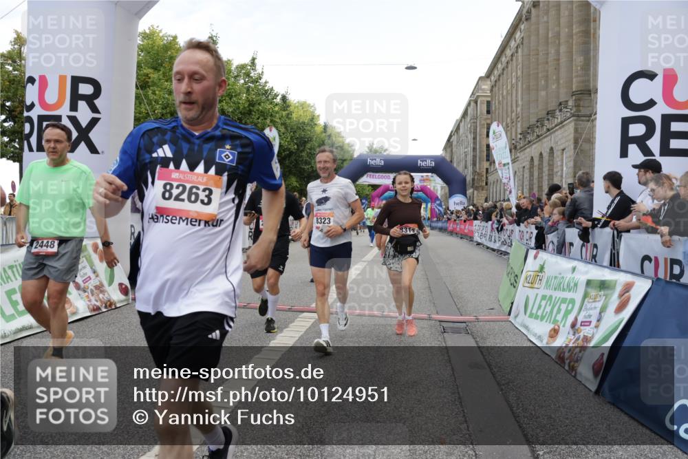06.09.2026 - CURREX Alsterlauf Yannick Fuchs http://msf.ph/oto/10124951 06.09.2026 10:03:40 Ziel 2386, 2429, 2448, 2501, 2629, 2630, 2869, 3252, 3367, 3756, 4777, 5087, 5408, 5737, 6290, 6292, 6344, 8203, 8219, 8263, 8315, 8323 meine-sportfotos.de