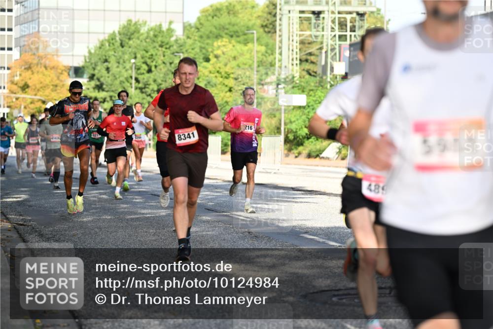 06.09.2026 - CURREX Alsterlauf Dr. Thomas Lammeyer http://msf.ph/oto/10124984 06.09.2026 09:42:34 Laufen 2406, 8341, 216, 489, 5988 meine-sportfotos.de
