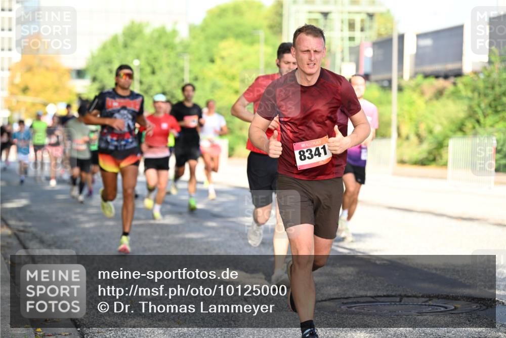 06.09.2026 - CURREX Alsterlauf Dr. Thomas Lammeyer http://msf.ph/oto/10125000 06.09.2026 09:42:36 Laufen 8341 meine-sportfotos.de