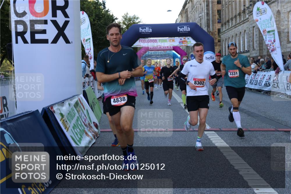 06.09.2026 - CURREX Alsterlauf Strokosch-Dieckow http://msf.ph/oto/10125012 06.09.2026 09:44:20 Ziel 2186, 2699, 3010, 3331, 3355, 3564, 3717, 4838, 4928, 5443, 5530, 5626, 5710, 5722, 5974, 6484, 6485, 6486, 8127, 8302 meine-sportfotos.de