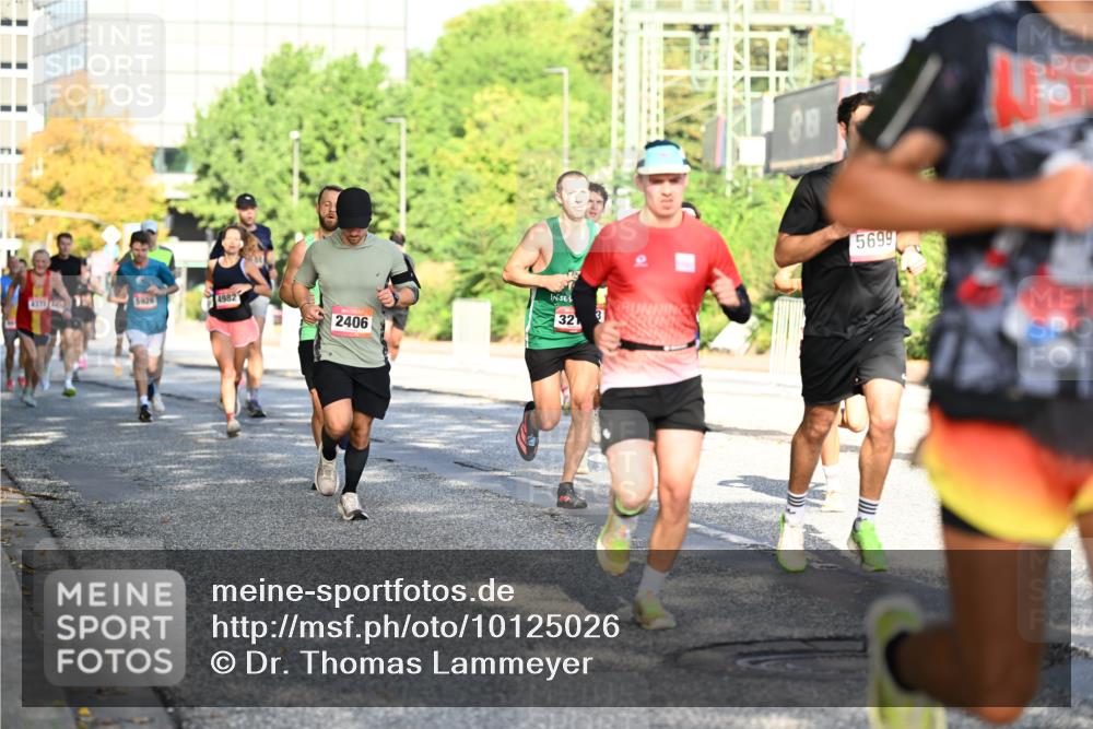 06.09.2026 - CURREX Alsterlauf Dr. Thomas Lammeyer http://msf.ph/oto/10125026 06.09.2026 09:42:38 Laufen 125, 5926, 4982, 2406, 321, 3, 5699 meine-sportfotos.de