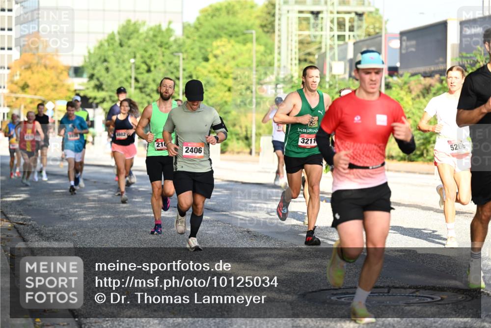 06.09.2026 - CURREX Alsterlauf Dr. Thomas Lammeyer http://msf.ph/oto/10125034 06.09.2026 09:42:39 Laufen 1982, 210, 2406, 3211, 526 meine-sportfotos.de