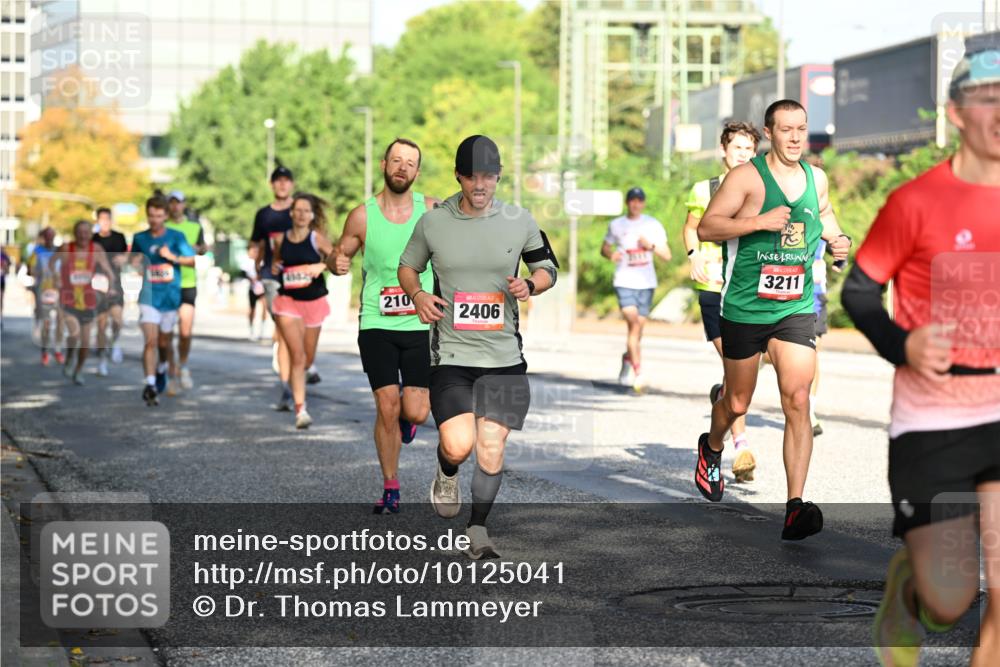 06.09.2026 - CURREX Alsterlauf Dr. Thomas Lammeyer http://msf.ph/oto/10125041 06.09.2026 09:42:40 Laufen 210, 2406, 3211 meine-sportfotos.de