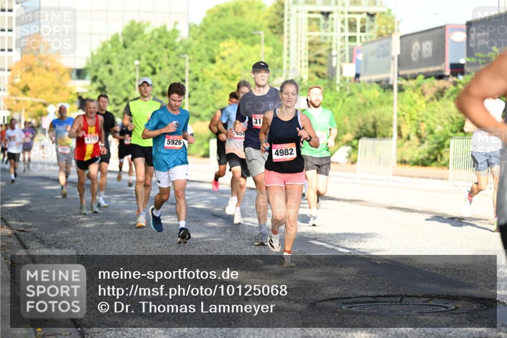 06.09.2026 - CURREX Alsterlauf Dr. Thomas Lammeyer http://msf.ph/oto/10125068 06.09.2026 09:42:42 Laufen 4372, 5926, 458, 31, 4982, 05, 81 meine-sportfotos.de