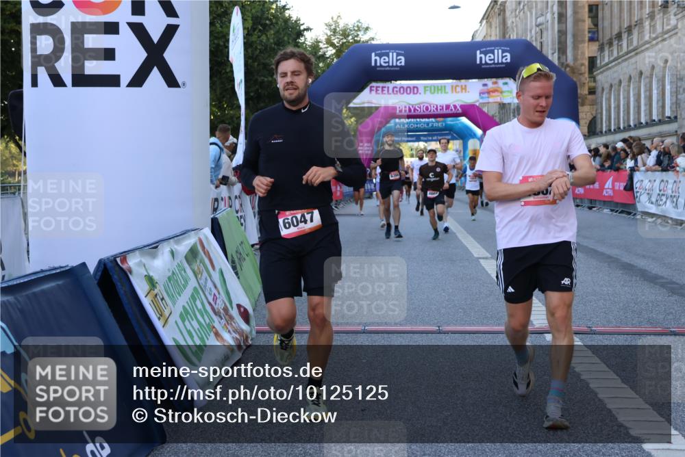 06.09.2026 - CURREX Alsterlauf Strokosch-Dieckow http://msf.ph/oto/10125125 06.09.2026 09:44:28 Ziel 2186, 2894, 3355, 3564, 3717, 4187, 4203, 4669, 4862, 5271, 5443, 5477, 5626, 5710, 5864, 5974, 6047, 6366, 6484, 6485, 6486, 8097 meine-sportfotos.de
