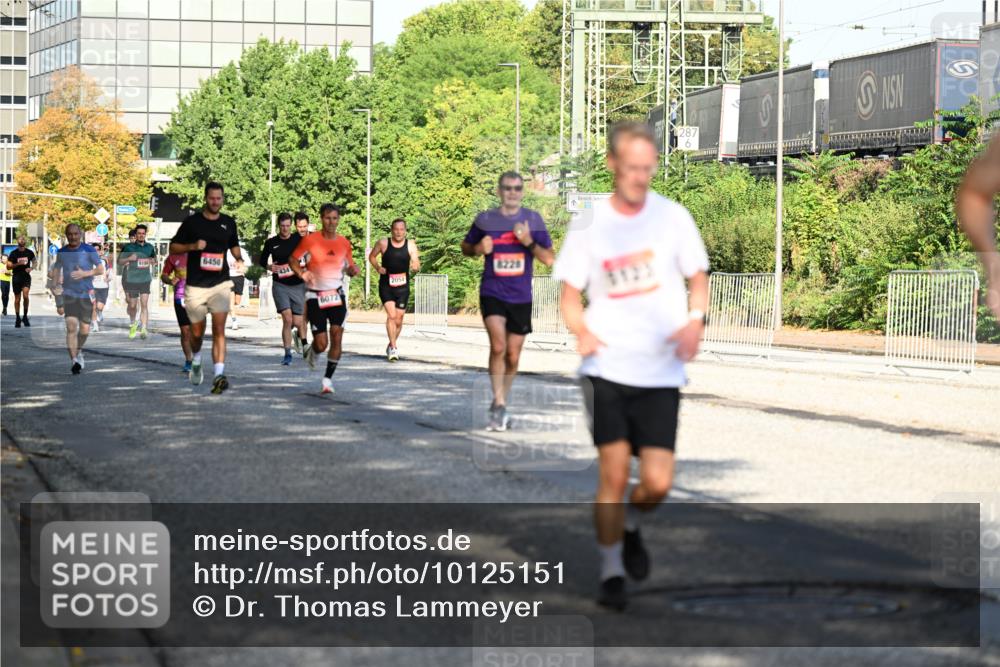 06.09.2026 - CURREX Alsterlauf Dr. Thomas Lammeyer http://msf.ph/oto/10125151 06.09.2026 09:42:51 Laufen 6450, 6072 meine-sportfotos.de