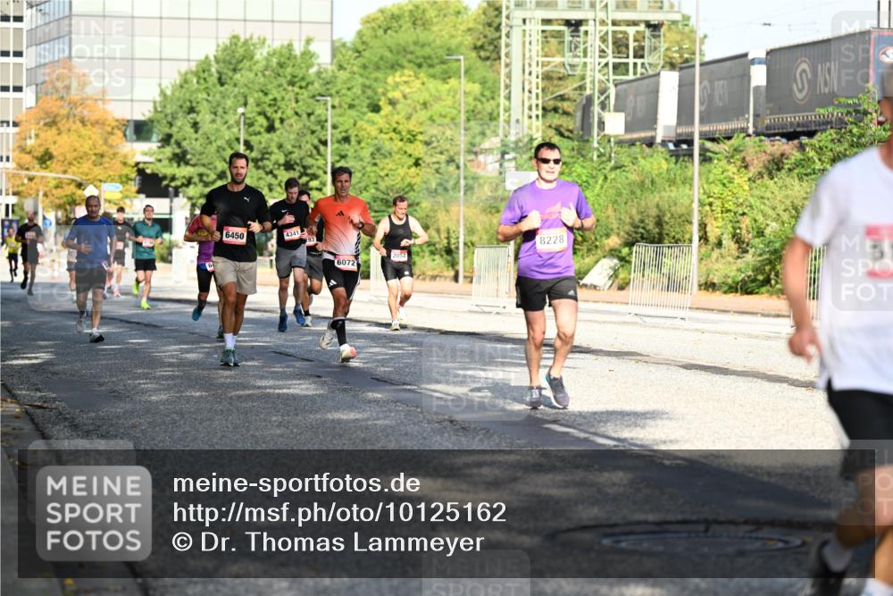 06.09.2026 - CURREX Alsterlauf Dr. Thomas Lammeyer http://msf.ph/oto/10125162 06.09.2026 09:42:52 Laufen 6450, 4341, 6072, 2054, 8228 meine-sportfotos.de