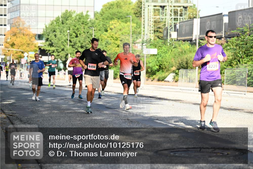 06.09.2026 - CURREX Alsterlauf Dr. Thomas Lammeyer http://msf.ph/oto/10125176 06.09.2026 09:42:54 Laufen 6449, 6450, 6072, 2054, 8228 meine-sportfotos.de