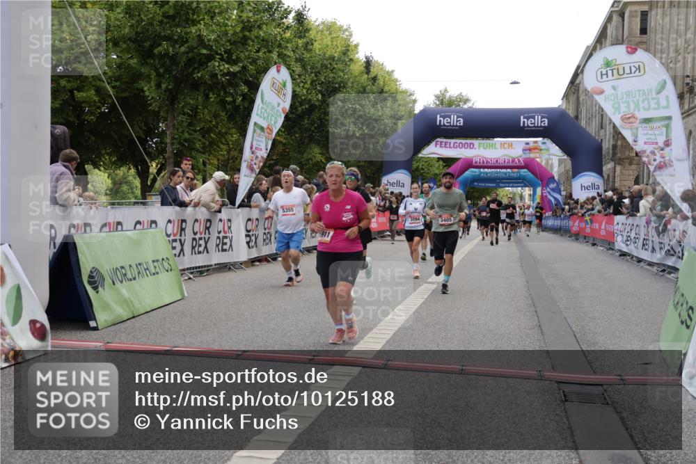 06.09.2026 - CURREX Alsterlauf Yannick Fuchs http://msf.ph/oto/10125188 06.09.2026 10:03:48 Ziel 2386, 2429, 3059, 3094, 3405, 4132, 4591, 4606, 5737, 5911, 6247, 8203, 8219 meine-sportfotos.de