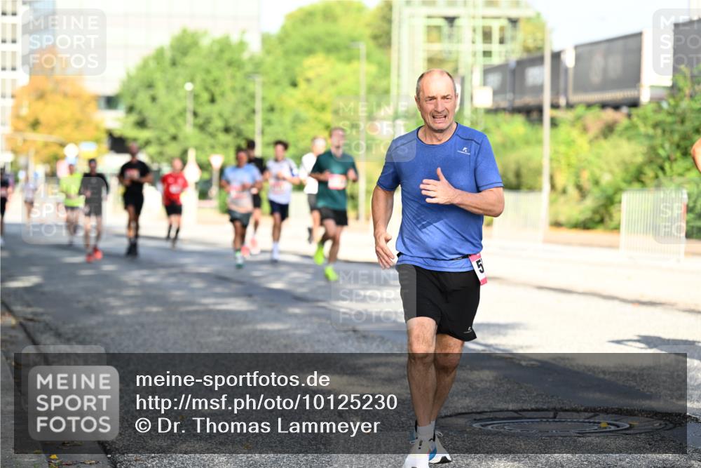 06.09.2026 - CURREX Alsterlauf Dr. Thomas Lammeyer http://msf.ph/oto/10125230 06.09.2026 09:42:59 Laufen 5 meine-sportfotos.de