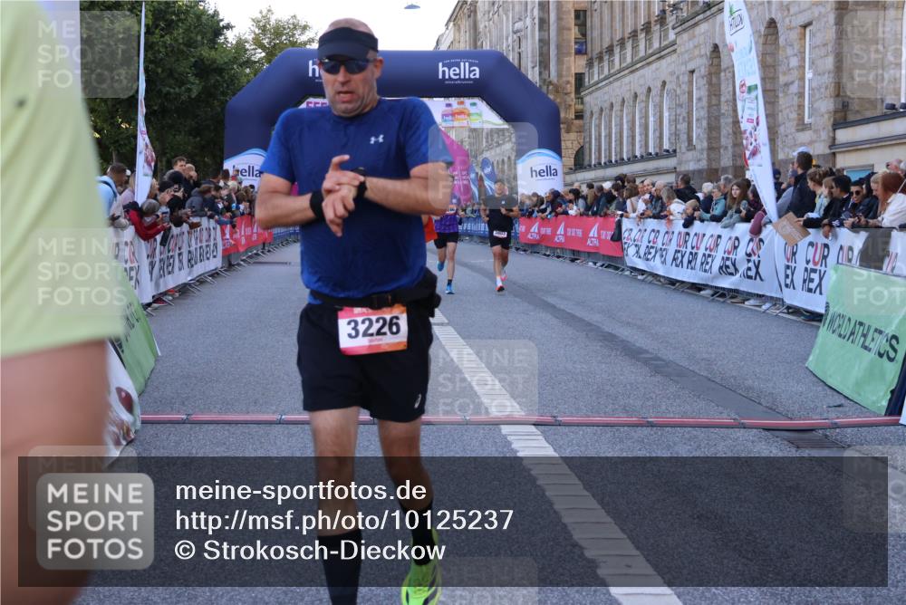 06.09.2026 - CURREX Alsterlauf Strokosch-Dieckow http://msf.ph/oto/10125237 06.09.2026 09:44:47 Ziel 2442, 2610, 3226, 3445, 3671, 3802, 3803, 4039, 5286, 6201, 8264 meine-sportfotos.de