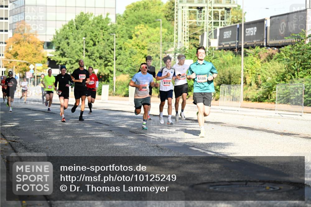 06.09.2026 - CURREX Alsterlauf Dr. Thomas Lammeyer http://msf.ph/oto/10125249 06.09.2026 09:43:01 Laufen 1497, 22, 3404, 391, 846, 6186, 6113, 956 meine-sportfotos.de