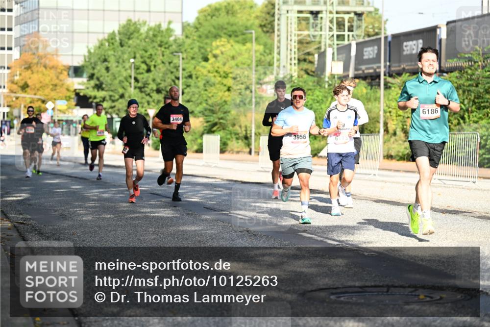 06.09.2026 - CURREX Alsterlauf Dr. Thomas Lammeyer http://msf.ph/oto/10125263 06.09.2026 09:43:02 Laufen 3404, 3956, 0, 6186 meine-sportfotos.de