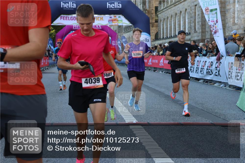 06.09.2026 - CURREX Alsterlauf Strokosch-Dieckow http://msf.ph/oto/10125273 06.09.2026 09:44:50 Ziel 2442, 2452, 2610, 3226, 3671, 3802, 3803, 4039, 4128, 5286, 8264 meine-sportfotos.de