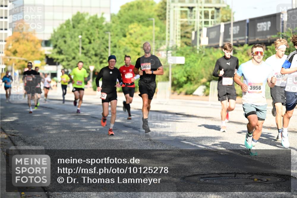 06.09.2026 - CURREX Alsterlauf Dr. Thomas Lammeyer http://msf.ph/oto/10125278 06.09.2026 09:43:04 Laufen 122, 3404, 3623, 3956, 6391, 6 meine-sportfotos.de