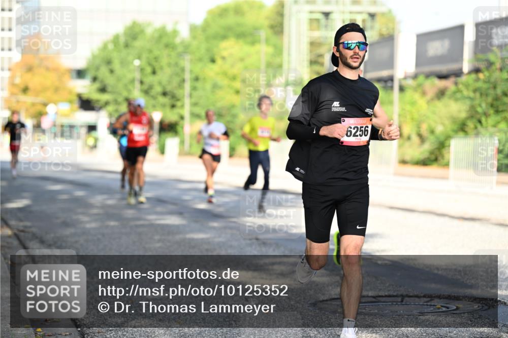 06.09.2026 - CURREX Alsterlauf Dr. Thomas Lammeyer http://msf.ph/oto/10125352 06.09.2026 09:43:11 Laufen 6256 meine-sportfotos.de