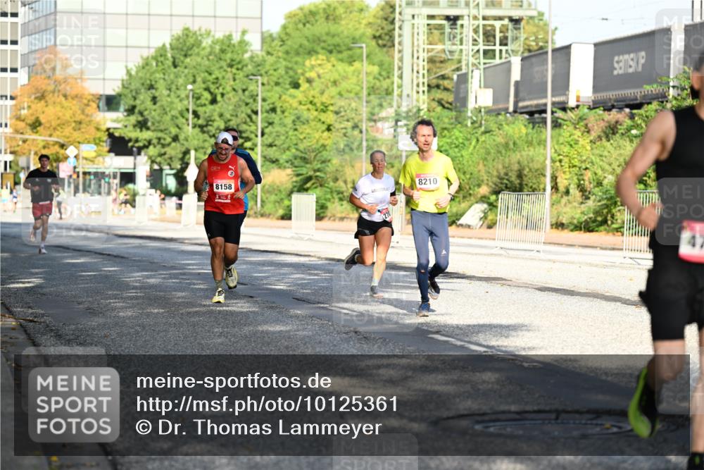 06.09.2026 - CURREX Alsterlauf Dr. Thomas Lammeyer http://msf.ph/oto/10125361 06.09.2026 09:43:12 Laufen 70, 8158, 8210, 47 meine-sportfotos.de