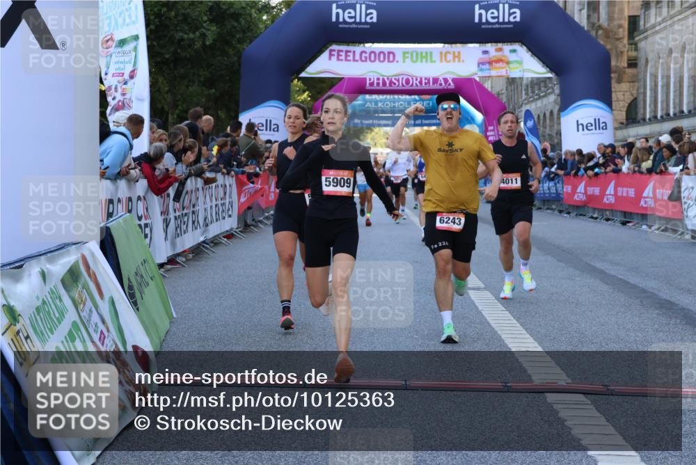06.09.2026 - CURREX Alsterlauf Strokosch-Dieckow http://msf.ph/oto/10125363 06.09.2026 09:44:58 Ziel 2452, 2610, 3641, 4011, 4128, 5837, 6243, 6420 meine-sportfotos.de