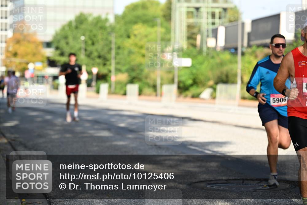 06.09.2026 - CURREX Alsterlauf Dr. Thomas Lammeyer http://msf.ph/oto/10125406 06.09.2026 09:43:16 Laufen 5906 meine-sportfotos.de