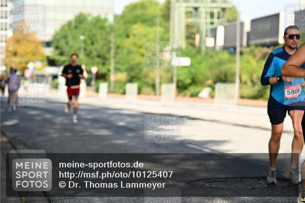 06.09.2026 - CURREX Alsterlauf Dr. Thomas Lammeyer http://msf.ph/oto/10125407 06.09.2026 09:43:16 Laufen 5906 meine-sportfotos.de
