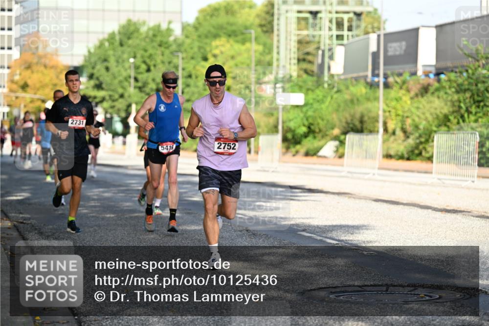 06.09.2026 - CURREX Alsterlauf Dr. Thomas Lammeyer http://msf.ph/oto/10125436 06.09.2026 09:43:23 Laufen 2731, 5419, 2752 meine-sportfotos.de