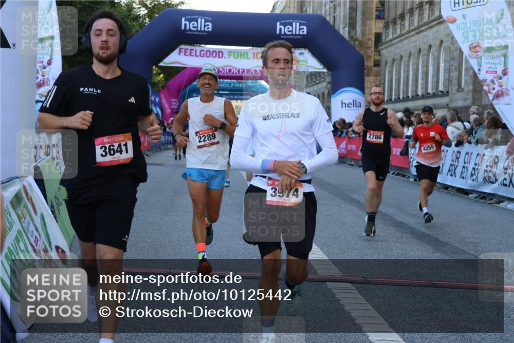 06.09.2026 - CURREX Alsterlauf Strokosch-Dieckow http://msf.ph/oto/10125442 06.09.2026 09:45:05 Ziel 2289, 2786, 3641, 3767, 3771, 3873, 3974, 4011, 4255, 5272, 5341, 5770, 5837, 6243, 6420 meine-sportfotos.de
