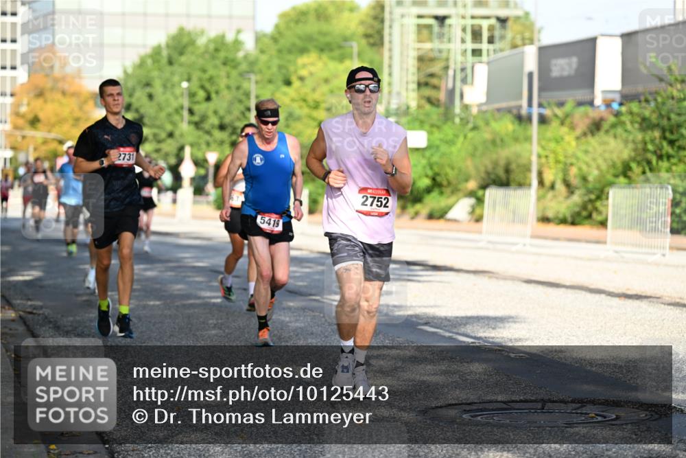 06.09.2026 - CURREX Alsterlauf Dr. Thomas Lammeyer http://msf.ph/oto/10125443 06.09.2026 09:43:24 Laufen 2731, 5419, 2752 meine-sportfotos.de