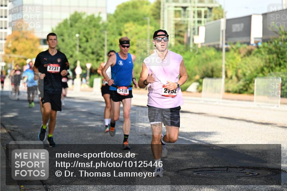 06.09.2026 - CURREX Alsterlauf Dr. Thomas Lammeyer http://msf.ph/oto/10125446 06.09.2026 09:43:24 Laufen 2731, 5419, 2752 meine-sportfotos.de