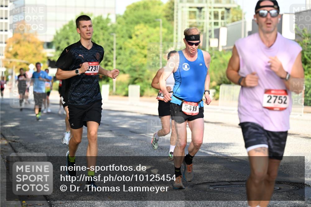06.09.2026 - CURREX Alsterlauf Dr. Thomas Lammeyer http://msf.ph/oto/10125454 06.09.2026 09:43:25 Laufen 2731, 35, 5419, 2752 meine-sportfotos.de