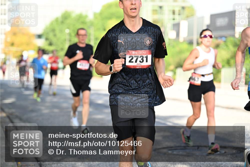 06.09.2026 - CURREX Alsterlauf Dr. Thomas Lammeyer http://msf.ph/oto/10125466 06.09.2026 09:43:26 Laufen 11, 2731 meine-sportfotos.de