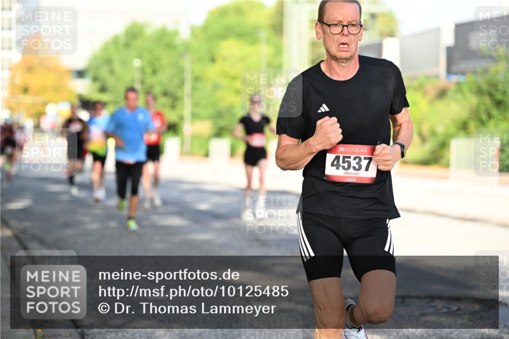 06.09.2026 - CURREX Alsterlauf Dr. Thomas Lammeyer http://msf.ph/oto/10125485 06.09.2026 09:43:28 Laufen 4537 meine-sportfotos.de