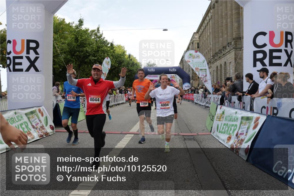 06.09.2026 - CURREX Alsterlauf Yannick Fuchs http://msf.ph/oto/10125520 06.09.2026 10:04:01 Ziel 2042, 2091, 2164, 2657, 2989, 3100, 3239, 3378, 3384, 3562, 3651, 3745, 3752, 3766, 4004, 4672, 4968, 4972, 4979, 5061, 5284, 5401, 5468, 6056, 8044, 8079 meine-sportfotos.de