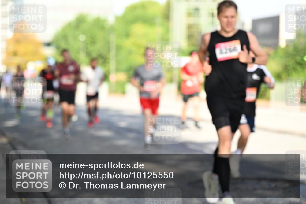 06.09.2026 - CURREX Alsterlauf Dr. Thomas Lammeyer http://msf.ph/oto/10125550 06.09.2026 09:43:35 Laufen  meine-sportfotos.de