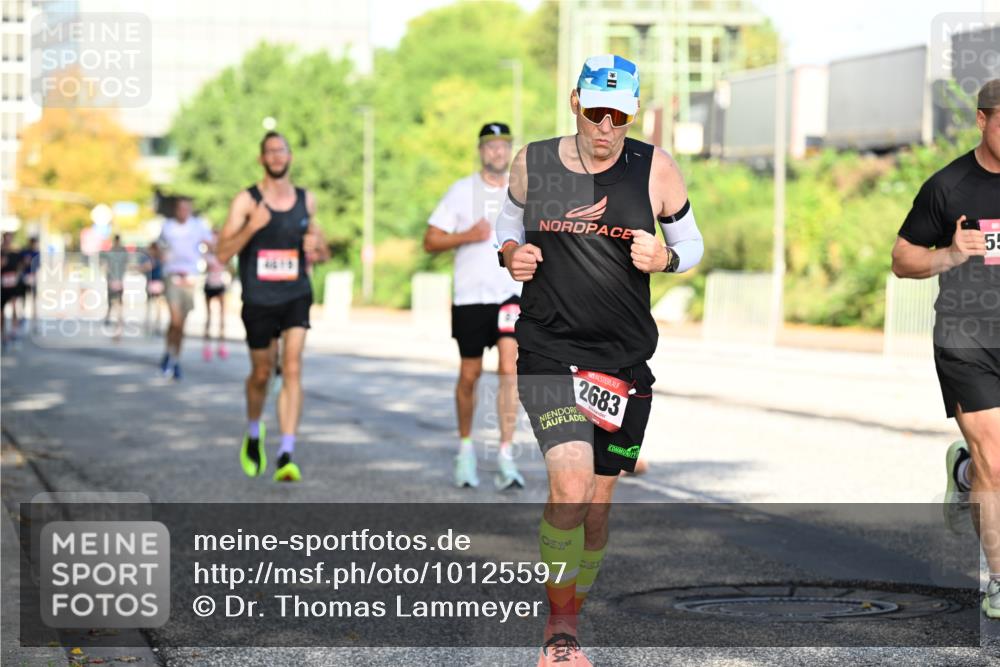 06.09.2026 - CURREX Alsterlauf Dr. Thomas Lammeyer http://msf.ph/oto/10125597 06.09.2026 09:43:40 Laufen 55, 2683 meine-sportfotos.de