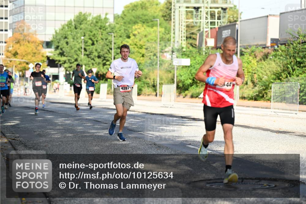 06.09.2026 - CURREX Alsterlauf Dr. Thomas Lammeyer http://msf.ph/oto/10125634 06.09.2026 09:43:43 Laufen 4287 meine-sportfotos.de